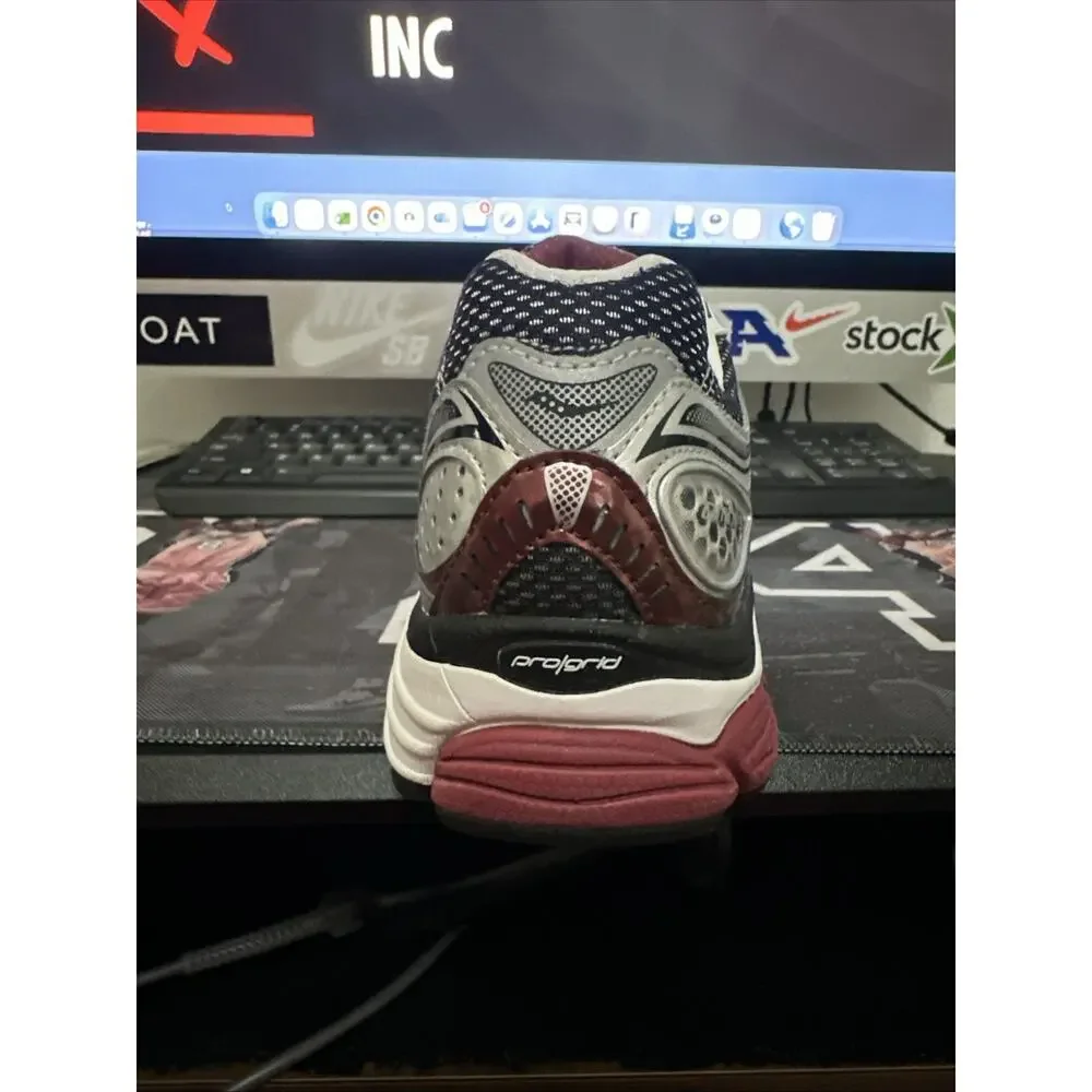 New Men's Size 8.5 Saucony Progrid Omni 9 Silver Red S70739-1